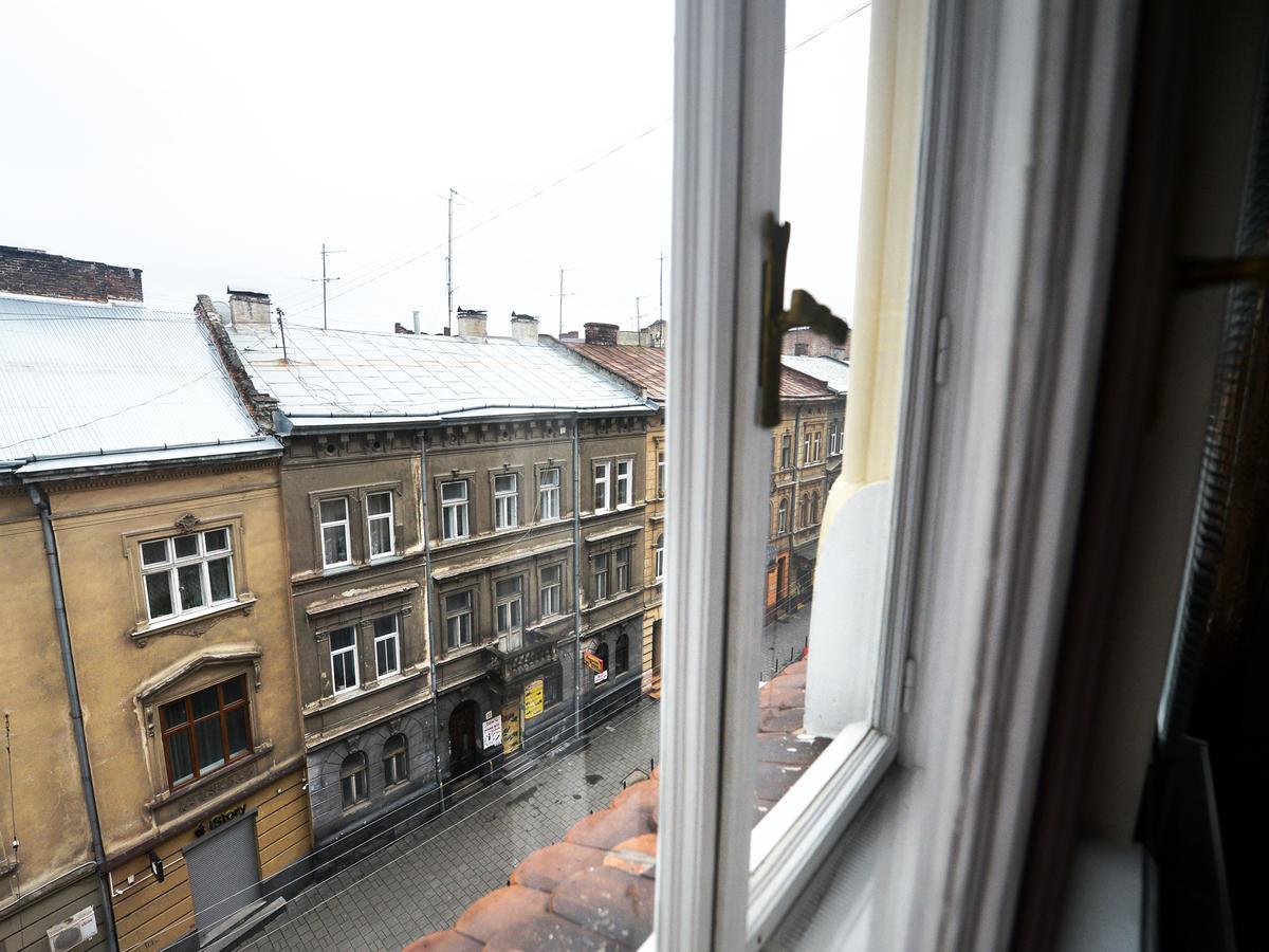 The Historical Family Nest In City Centre Lviv Exterior photo